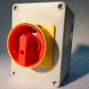 Springer Controls / MERZ ML1-025-AR3E, 25A, 3-Pole, Enclosed Disconnect Switch, Red/Yellow