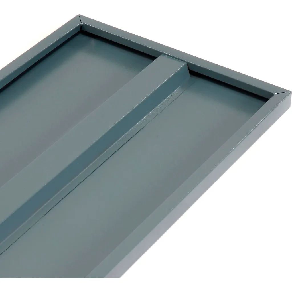 Close-up of slide tray