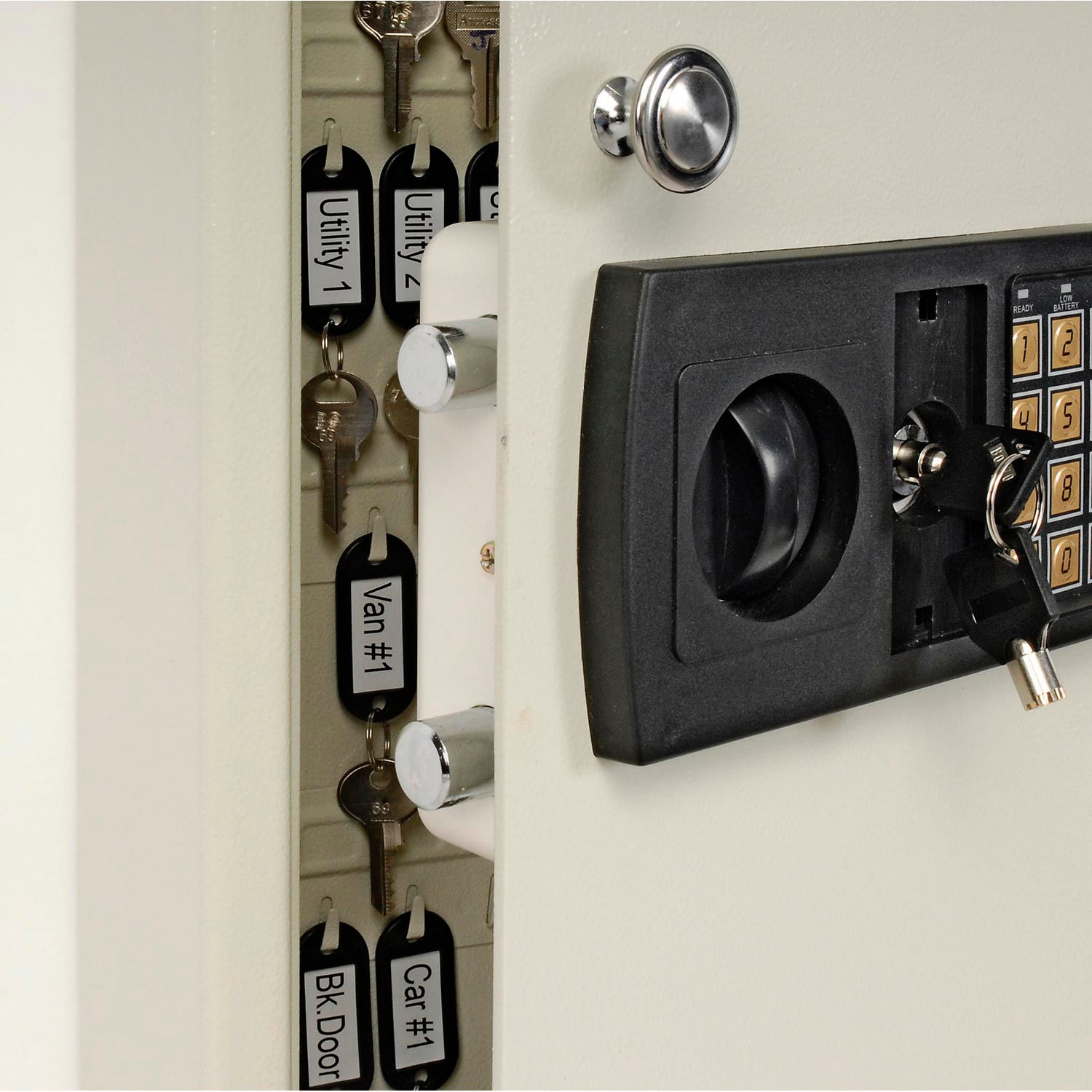 Safes & Security SafesKey MMF STEELMASTER® Electronic 48 Key Safe