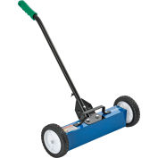 Global Industrial&#153; Magnetic Floor Sweeper, 18&quot; Cleaning Width