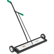 Global Industrial&#153; Heavy Duty Magnetic Sweeper With Release Lever, 36&quot; Cleaning Width