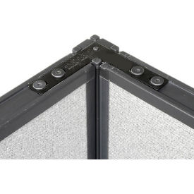 Global Industrial 248989P Interion® 90 Degree Corner Connector Kit For 46" H Panel With 1 Pass Through Cable image.