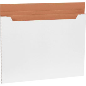 Global Industrial B68368 Global Industrial™ Corrugated Jumbo Fold-Over Mailers, 30"L x 22-1/2"W x 1"H, White image.