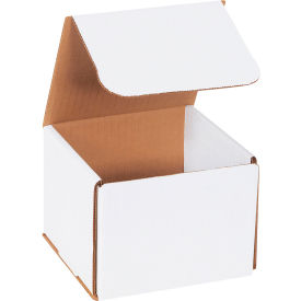 Global Industrial B40162 Global Industrial™ Corrugated Mailers, 5"L x 5"W x 4"H, White image.