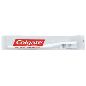 United Stationers Supply CPM55501 Colgate® Cello Wrapped Toothbrush, White 144/Case - CPM55501 image.