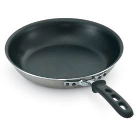 Vollrath Company 69110 Vollrath® 10" Fry Pan Steelcoat X3 Silicone Handle image.