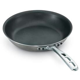 Vollrath Company 69607 Vollrath® 7" Fry Pan With Steelcoatx3 Plain-Handle image.