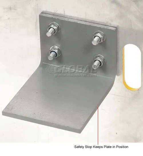 Global Industrial High-Traction Aluminum Dock Plate, 48W x 36L, 2700