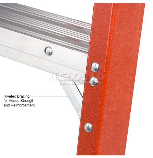 Werner 6' Fiberglass Step Ladder w/ Plastic Tool Tray 300 lb. Cap 6206