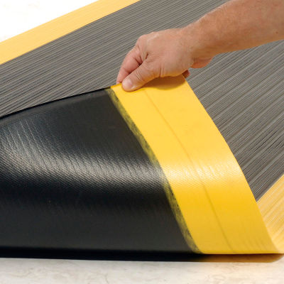 NoTrax® Achilles Surface Mat 5/8" Thick 2' x Up to 30' Black/Yellow Border