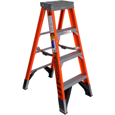 Werner 4' Type 1AA Fiberglass Step Ladder 375 lb. Cap - 7404