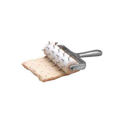 American Metalcraft DDCH7744 - Dough Docker, 7-1/2" Stainless Steel Pins Embedded In Plastic Roller