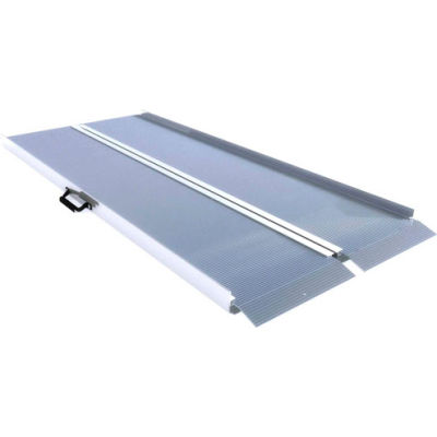 EZ-ACCESS® Traverse™ Folding Ramp Traverse SF06 - 30-1/4 x 72-1/8 1200 Lb. Capacity