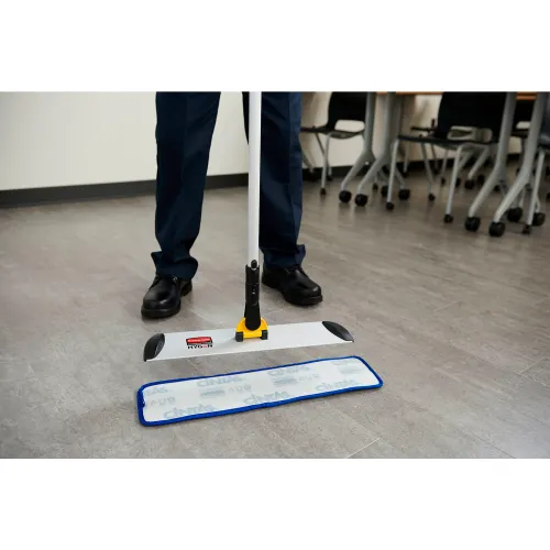 https://images.globalindustrial.com/images/pdp/2019_FGQ75500YL00_FGQ56000YL00_-1814598_Cintas_RCP-Cleaning_Wet-Mopping-Charging-Bucket_In-Use_Education_1_721.webp?t=1690197642158
