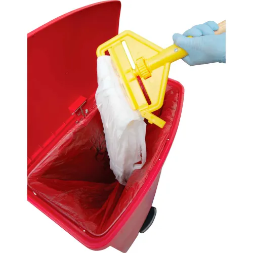 https://images.globalindustrial.com/images/pdp/2025503-rcp-24-disposable-mop-invader-disposing-of-mop-head-hospital-in-use-1.webp?t=1690204981144