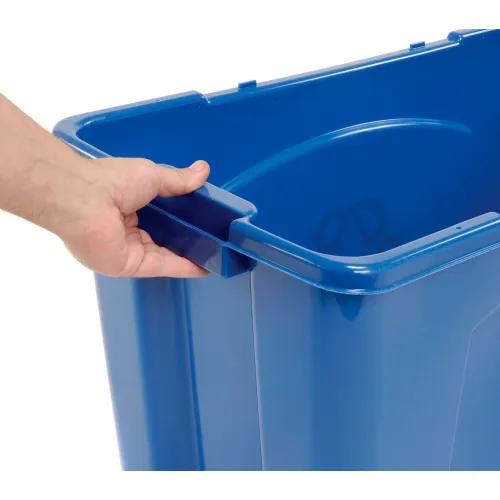 Rubbermaid 18 Gallon Blue Stacking Recycle Bin
