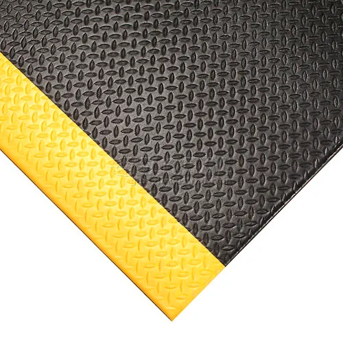 Apache Mills Diamond Deluxe Soft Foot™ Mat 9/16 Thick 3' x Up to 75'  Black/Yellow Border