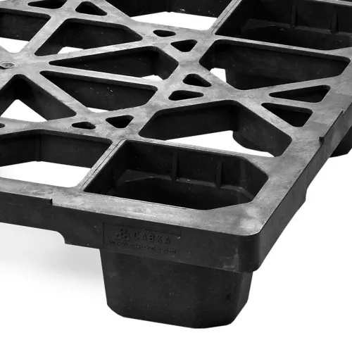 Lightweight and nestable plastic pallets - Nest - Cabka