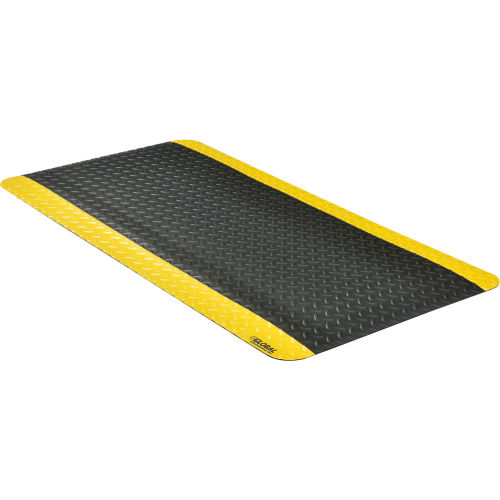 Global Industrial™ Diamond Plate Ergonomic Mat 1516 Thick 2w X 4l Blackyellow Border 2202