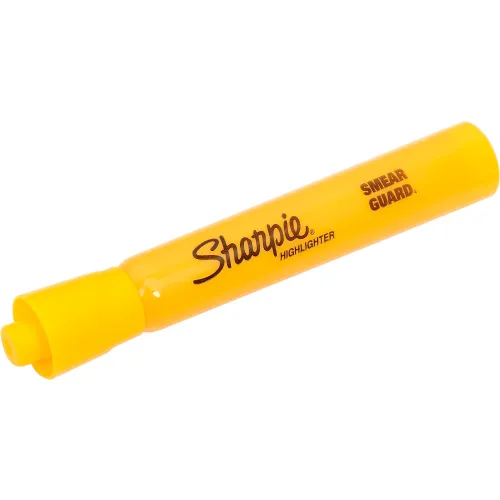 Sharpie SmearGuard Tank Style Highlighters - Broad Marker Point - Chisel  Marker Point Style - Yellow - Yellow Barrel - Bluebird Office Supplies