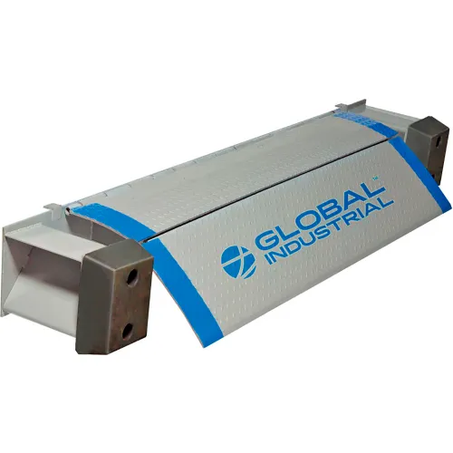 Global Industrial™ EZ-Pull Mechanical Edge of Dock Leveler, 66 Usable W,  20,000 Lb. Cap.