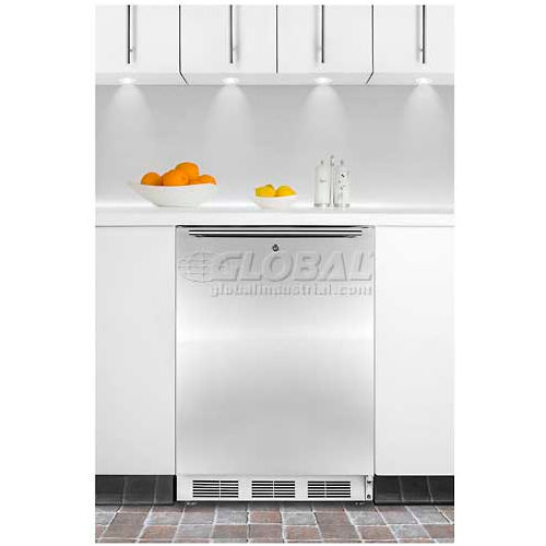 Summit32"H ADA Comp BuiltIn Undercounter Refrigerator, Lock, S/S Door