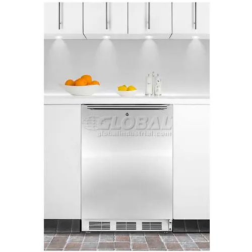 Summit32"H ADA Comp BuiltIn Undercounter Refrigerator, Lock, S/S Door